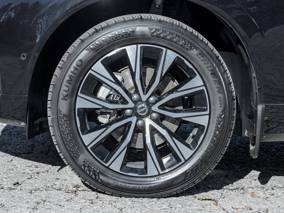 Volvo XC60 B5 AWD Plus  NEARLY NEW  CPO  19 ALLOY WHEELS 2025-3