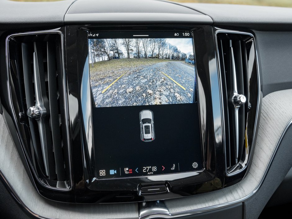 2025 Volvo XC60 B5 AWD Plus Dark Theme-13