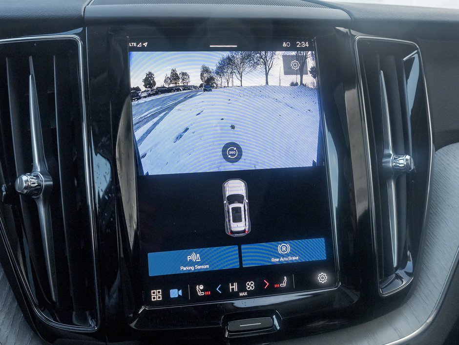 2025 Volvo XC60 B5 AWD Plus Dark Theme  20ALLOY WHEELS  VOLVO CPO-11