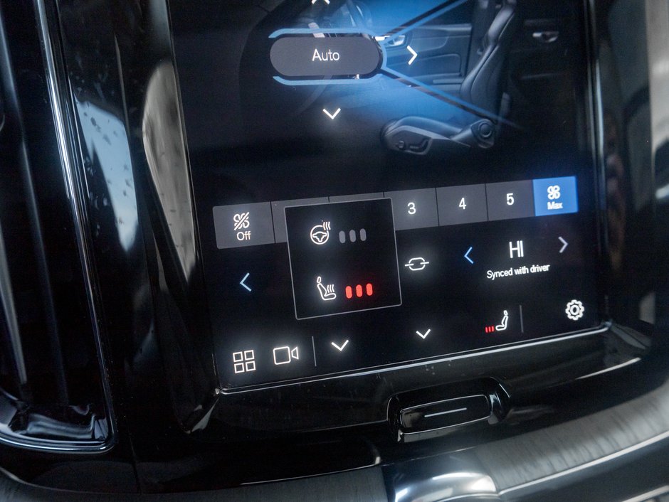 2025 Volvo XC60 B5 AWD Plus Dark Theme  20ALLOY WHEELS  VOLVO CPO-16