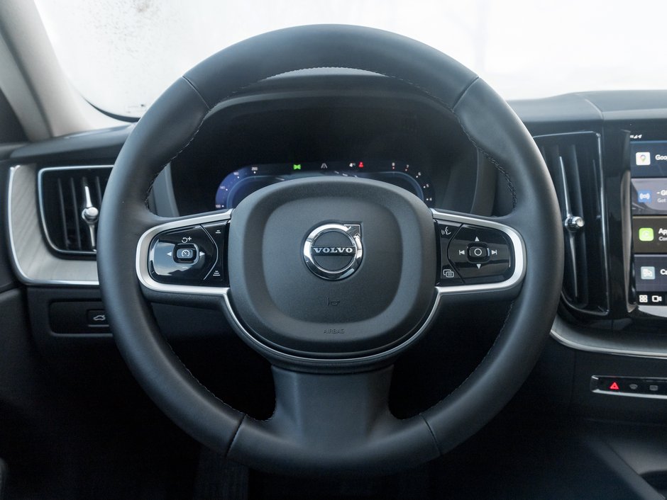 2025 Volvo XC60 B5 AWD Plus Dark Theme  20ALLOY WHEELS  VOLVO CPO-7