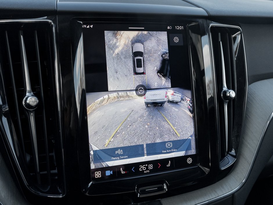 2025 Volvo XC60 B5 AWD Plus Dark Theme  NEARLY NEW  VOLVO CPO-11