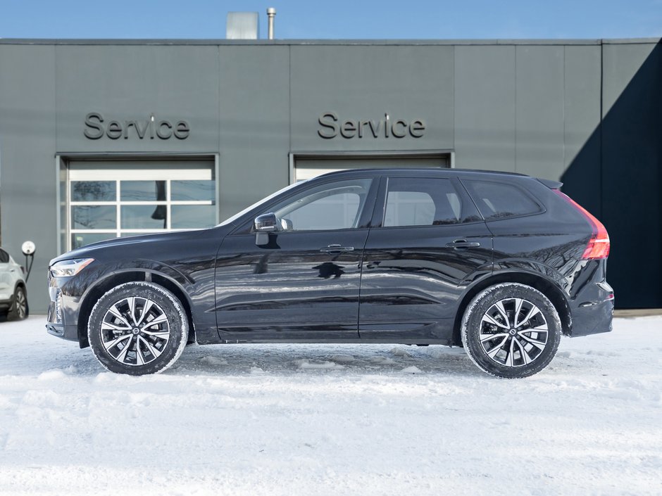 2025 Volvo XC60 B5 AWD Core Dark Theme 19 ALLOY WHEELS  VOLVO CPO-2