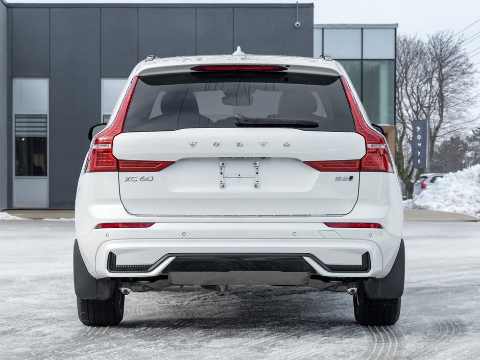 Volvo XC60 B5 AWD Dark Theme  CPO RATE fr 3.49%* CLIMATE PACK 2025-5