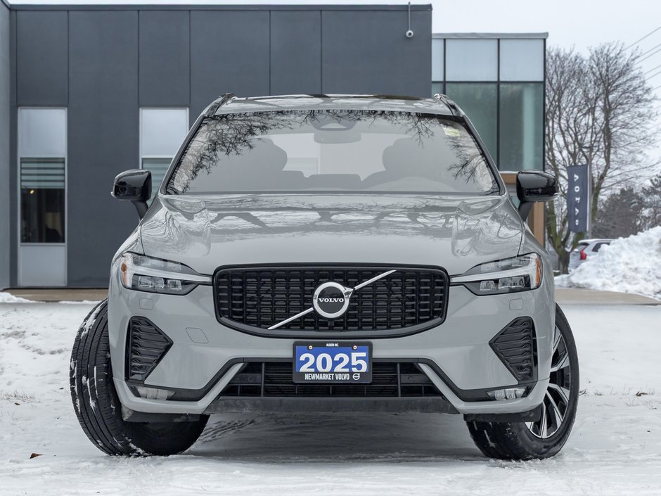 2025 Volvo XC60 B5 AWD Core Dark Theme 19 ALLOY WHEELS  VOLVO CPO-1