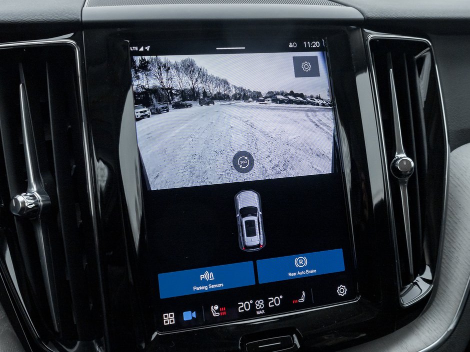 2025 Volvo XC60 B5 AWD Plus Dark Theme-10