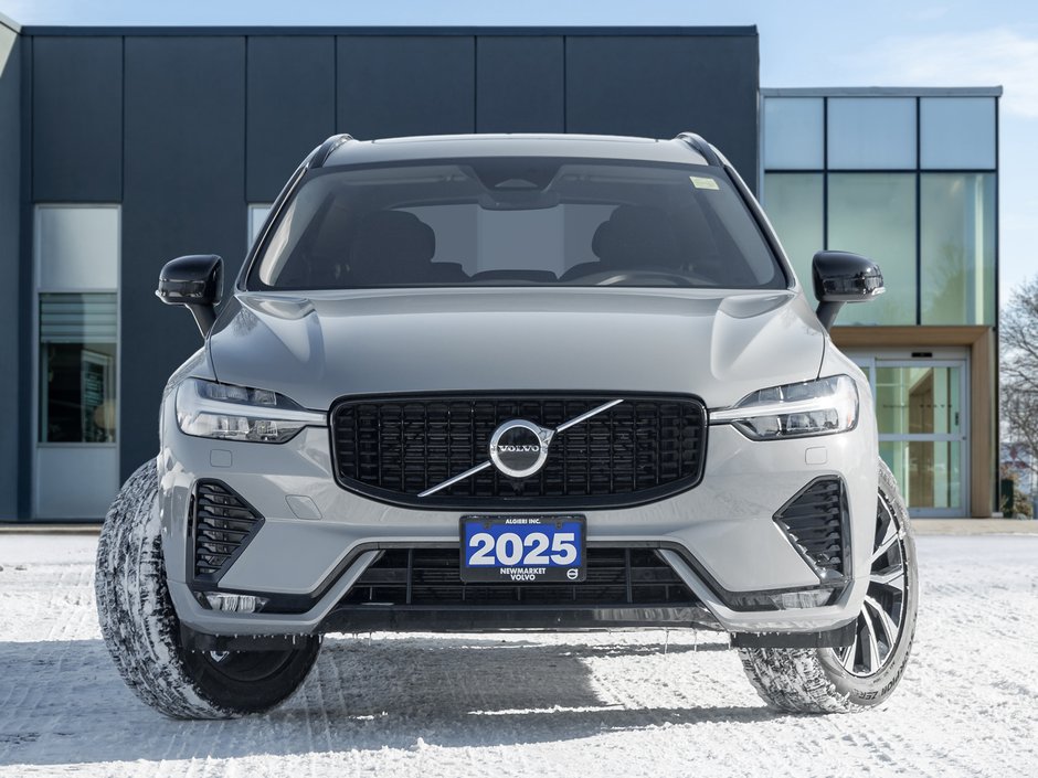2025 Volvo XC60 B5 AWD Core Dark Theme  19 ALLOY WHEEL  VOLVO CPO-1