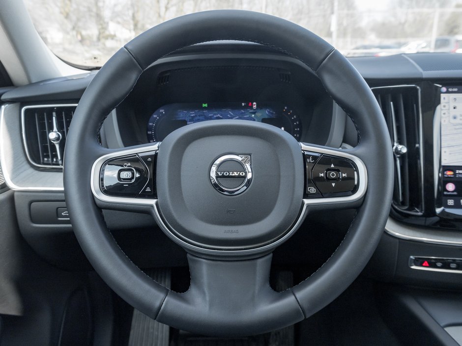 Volvo XC60 B5 AWD PLUS  HARMAN KARDON  20 ALLOY WHEELS  CPO 2025-7