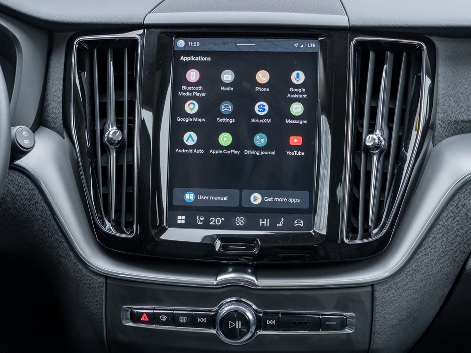 2025 Volvo XC60 B5 AWD Core Dark Theme  VOLVO CPO RATE FROM 3.49%*-23