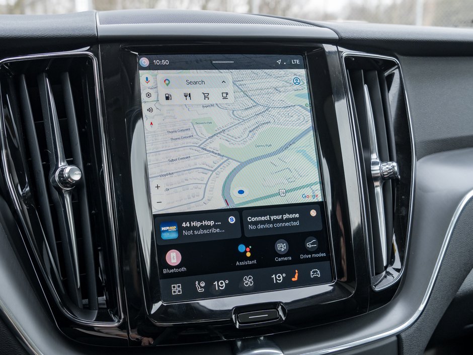 2025 Volvo XC60 B5 AWD Core Dark Theme  VOLVO CPO RATE FROM 3.49%*-10