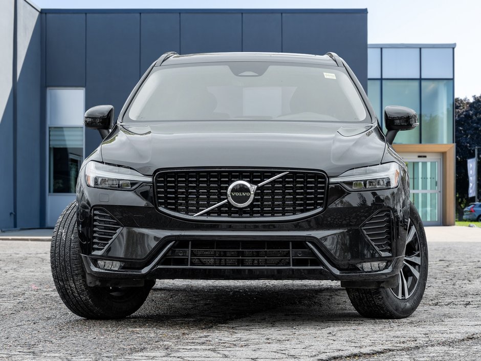 2025 Volvo XC60 B5 AWD Core  LIKE NEW  VOLVO CPO RATE FR 3.49%*-1