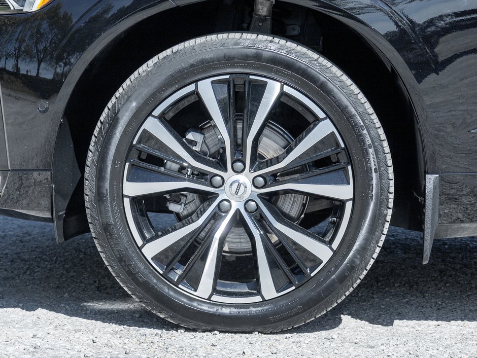 2025 Volvo XC60 B5 AWD PLUS  HARMAN KARDON  20 ALLOY WHEELS  CPO-3