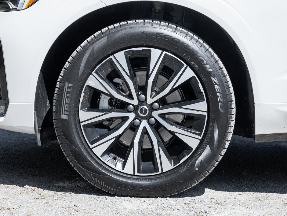 2025 Volvo XC60 B5 AWD Core  VOLVO CPO RATE fr 3.49%*  21 WHEELS-3