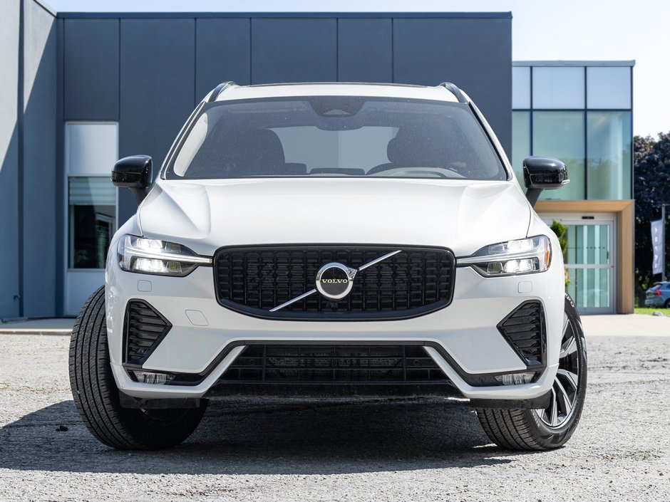 2025 Volvo XC60 B5 AWD Core  VOLVO CPO RATE fr 3.49%*  21 WHEELS-1