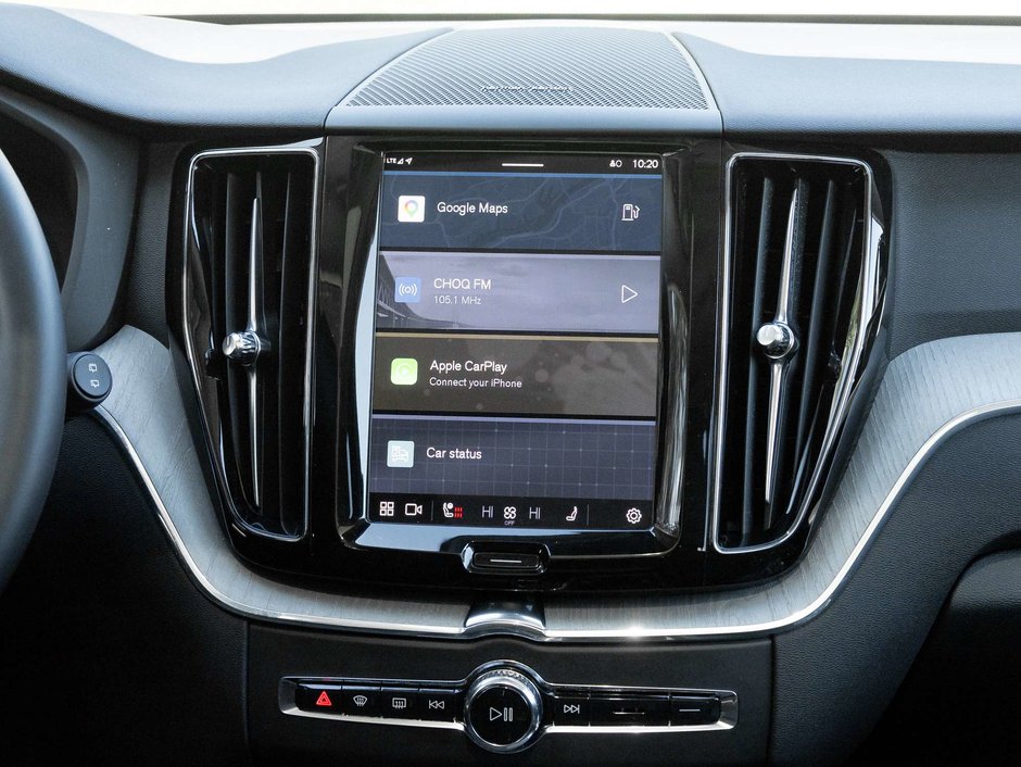 2025 Volvo XC60 Plus Dark Theme-27