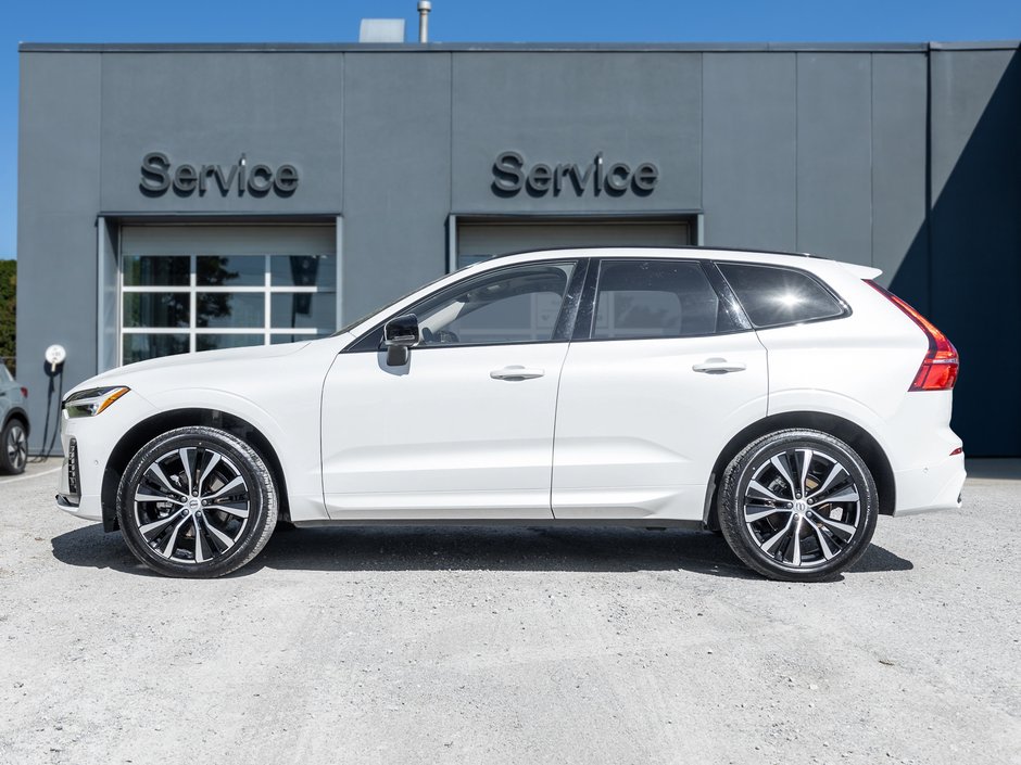 2025 Volvo XC60 B5 AWD PLUS  HARMAN KARDON  20 ALLOY WHEELS  CPO-2