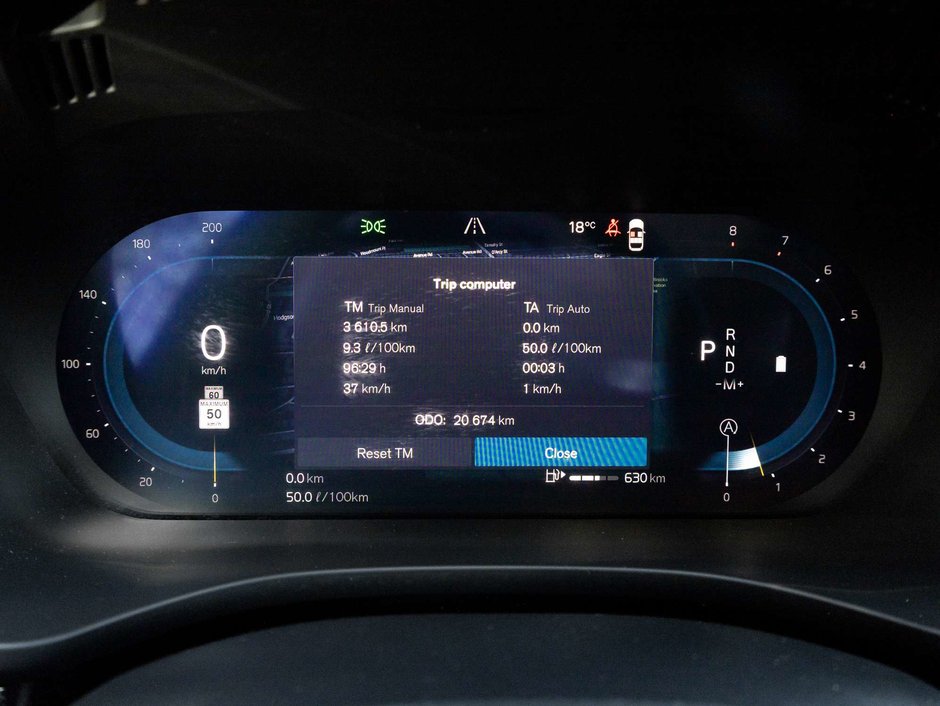 2025 Volvo XC60 Plus Dark Theme-9