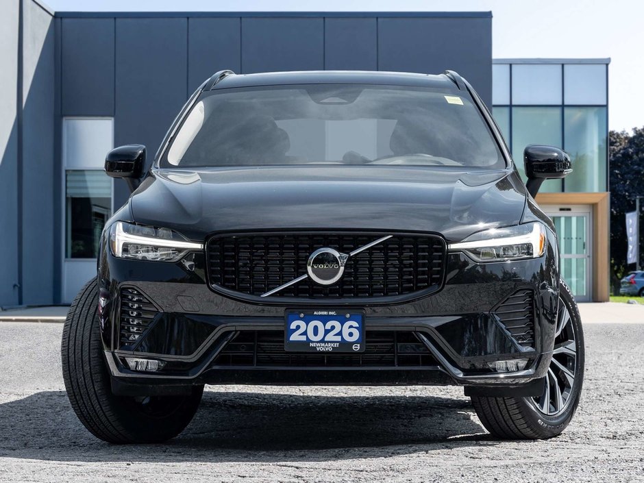 2025 Volvo XC60 Core Dark Theme-1