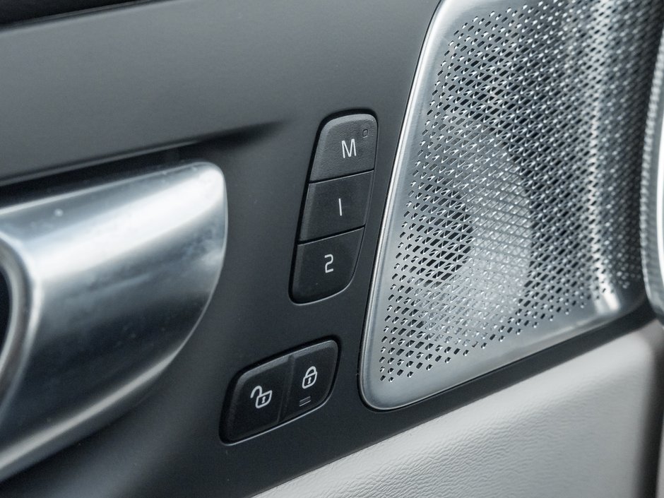 Volvo XC60 B5 AWD ULTRA  BOWER & WILKINS  MASSAGE SEATS 2026-15