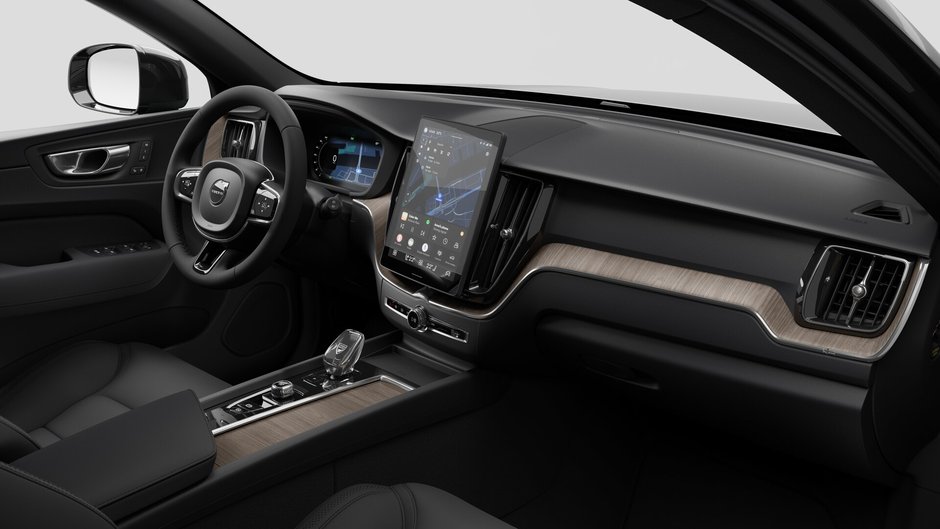 2026 Volvo XC60 B5 AWD Plus Dark Theme-9