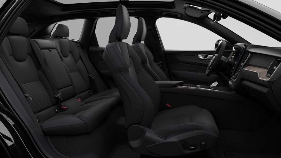 2026 Volvo XC60 B5 AWD Plus Dark Theme-12