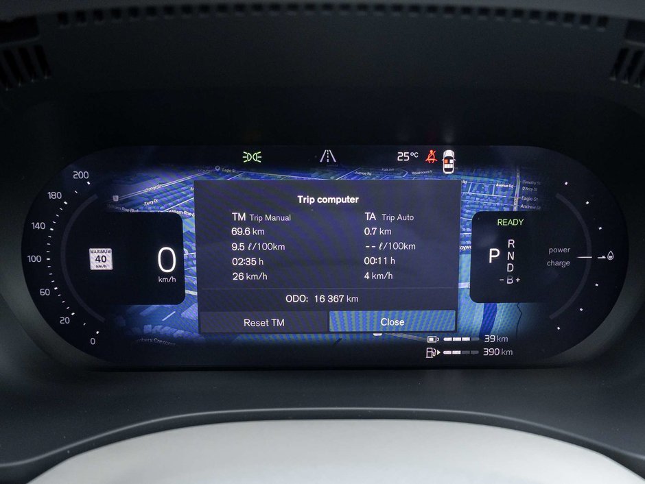2026 Volvo XC60 Ultra Dark Theme-8
