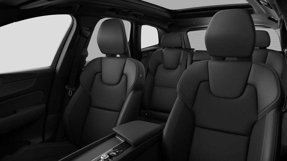 2027 Volvo XC60 B5 AWD Ultra Black Edition-11