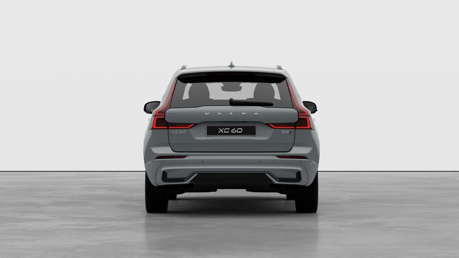 Volvo XC60 B5 AWD Plus Dark Theme 2027-5
