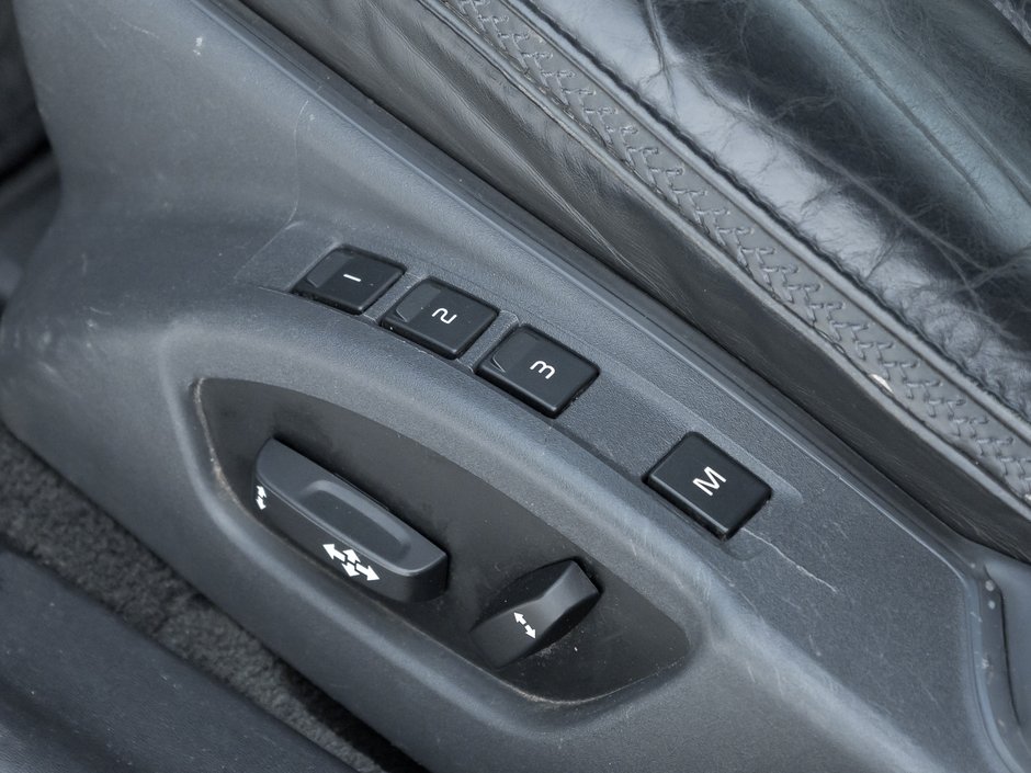 2010 Volvo XC70 5dr Wgn 3.2L  NO REPORTED ACCIDENTS  AS IS  TRADE-7