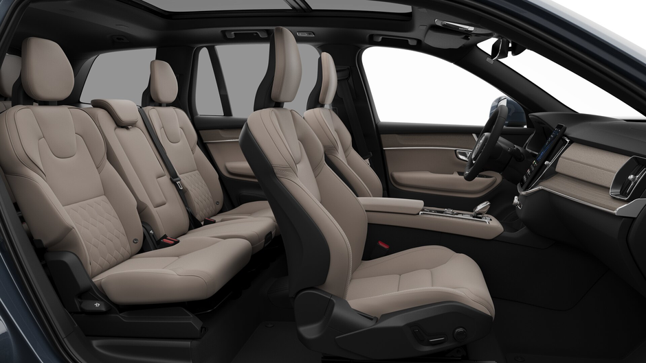 Volvo XC90 PLUG-IN HYBRID 2025.5 T8 AWD Core Bright Theme 7-Seater 2025-12