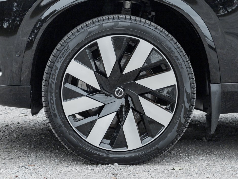 Volvo XC90 Plug-In Hybrid T8 AWD Ultra Bright Theme 7-Seater 2025-3