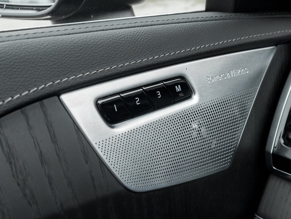 Volvo XC90 Plug-In Hybrid T8 AWD Ultra Bright Theme 7-Seater 2025-18