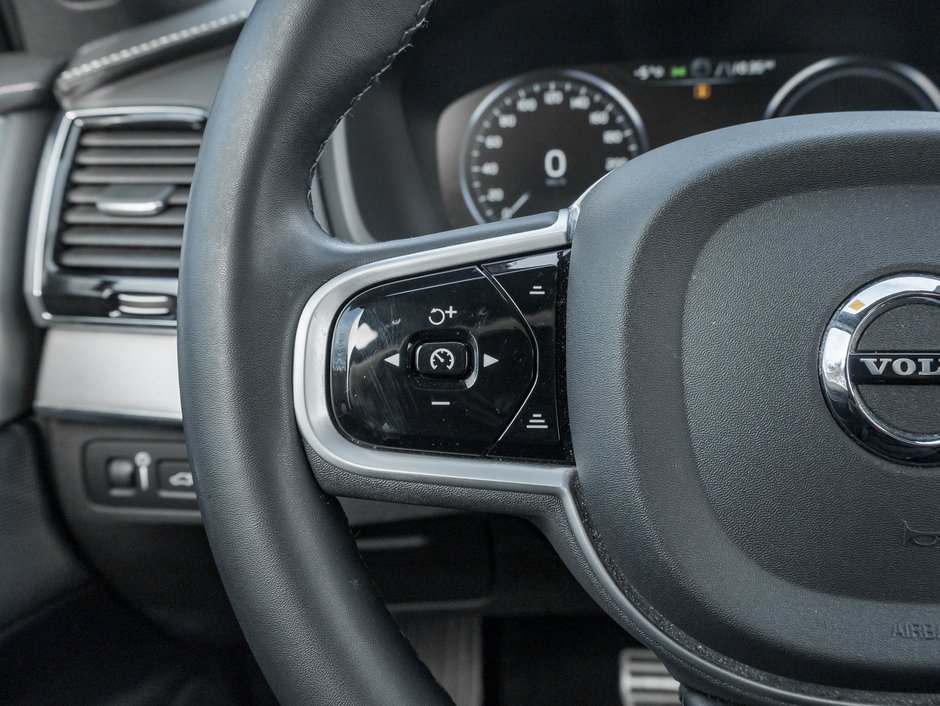 2022 Volvo XC90 Recharge T8 eAWD PHEV R-Design EXTENDED RANGE  VOLVO CPO-11