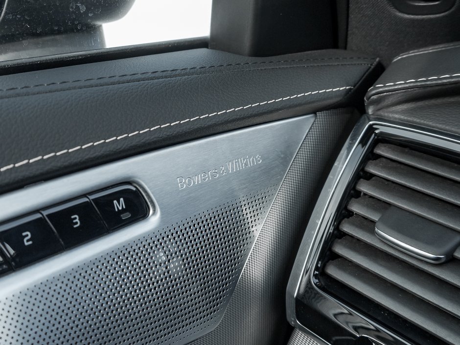 2022 Volvo XC90 Recharge T8 eAWD PHEV R-Design EXTENDED RANGE  VOLVO CPO-17