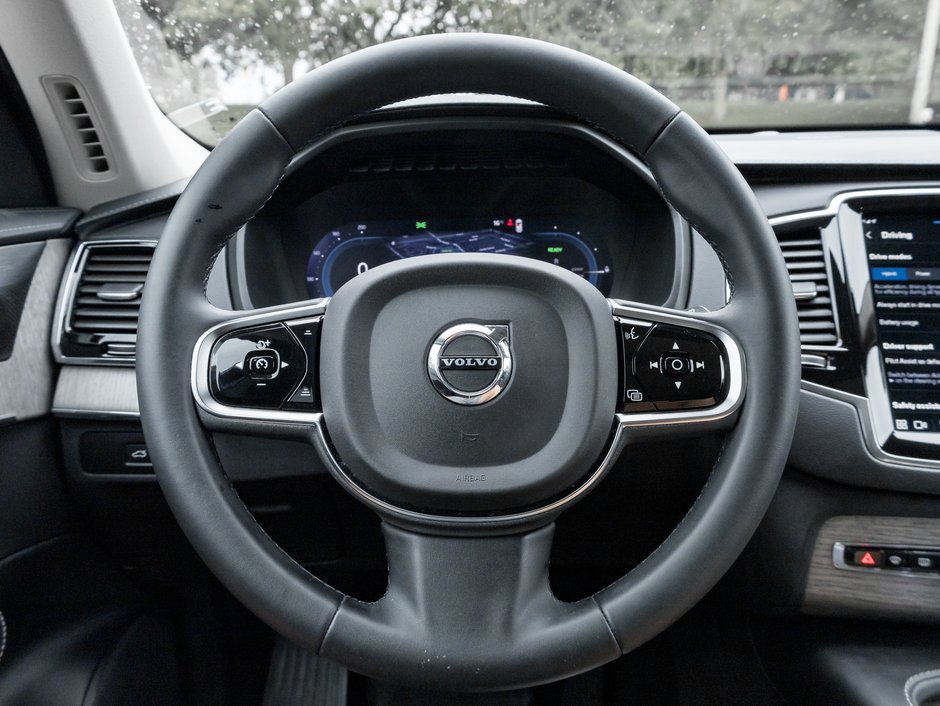 2024 Volvo XC90 Recharge T8 eAWD PHEV Ultimate Bright Theme 7-Seater  CPO-8
