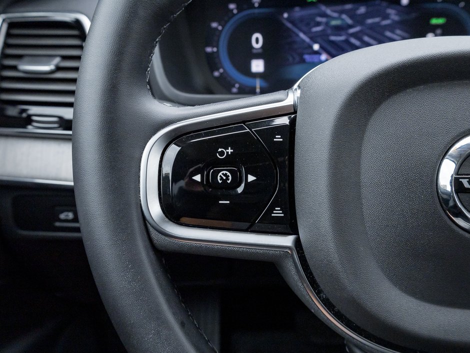 2024 Volvo XC90 Recharge T8 eAWD PHEV Ultimate Bright Theme 7-Seater  CPO-9
