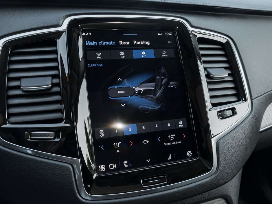 2024 Volvo XC90 Recharge T8 eAWD PHEV Ultimate Bright Theme 7-Seater  CPO-23