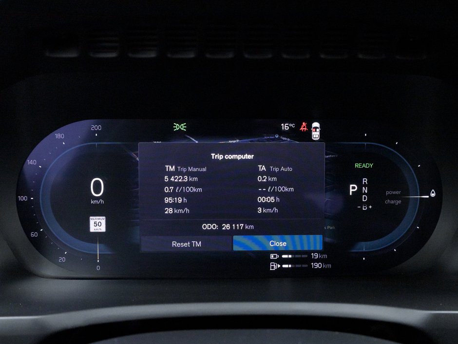 2024 Volvo XC90 Recharge T8 eAWD PHEV Ultimate Bright Theme 7-Seater  CPO-11
