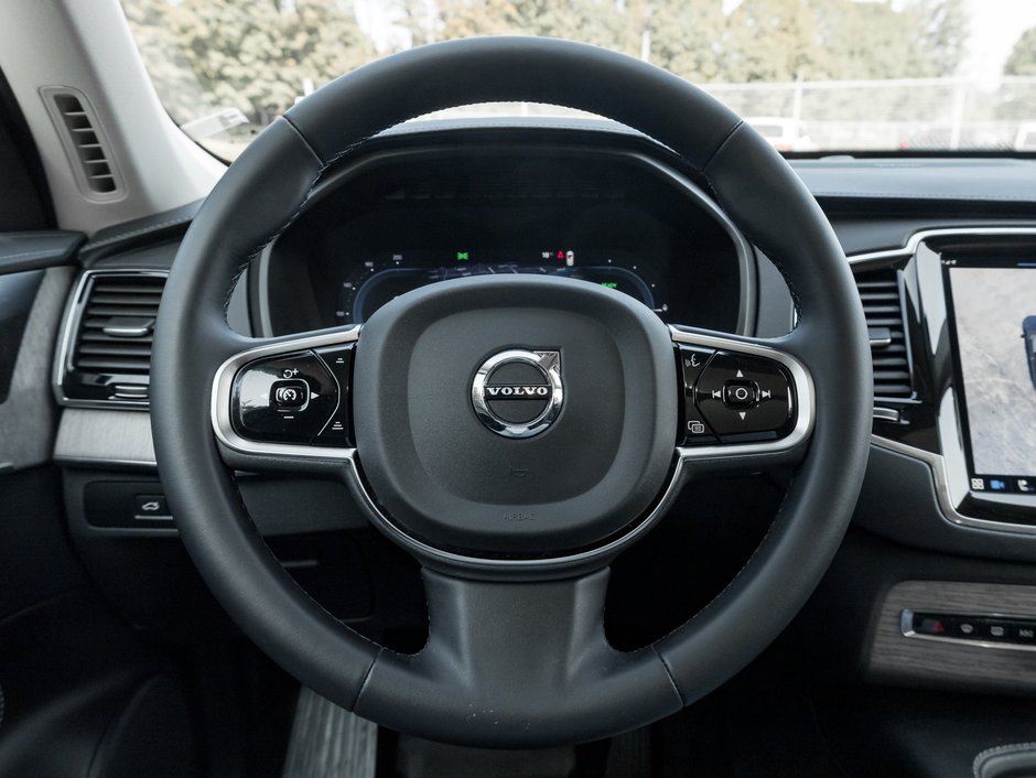 2024 Volvo XC90 Recharge T8 eAWD PHEV Ultimate Bright Theme 7-Seater  CPO-8