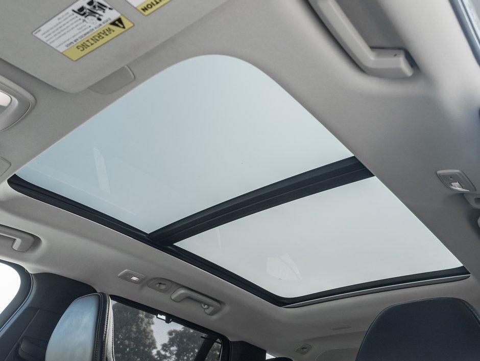 2024 Volvo XC90 Recharge T8 eAWD PHEV Ultimate Bright Theme 7-Seater  CPO-24