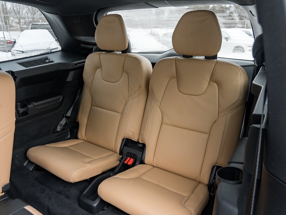 2024 Volvo XC90 Recharge T8 eAWD PHEV Ultimate 7-Seater LOW MILEAGE  CPO-25