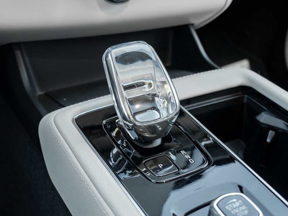 Volvo XC90 Recharge 2025.5 T8 AWD ULTRA  MASSAGE SEATS  B&WILKINS  CPO 2025-18