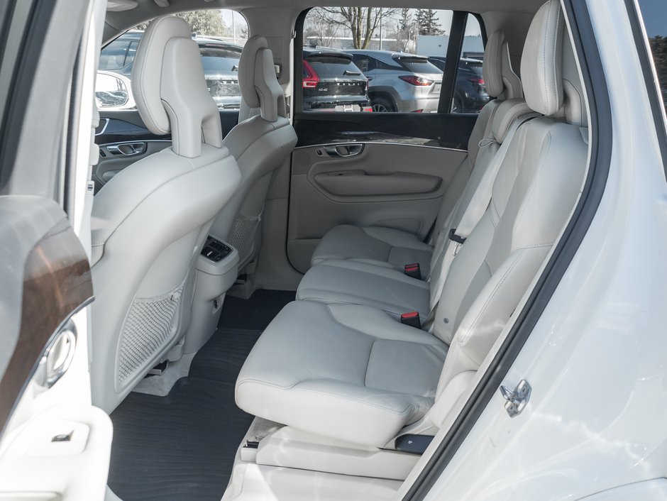 2016 Volvo XC90 AWD T6 Momentum PLUS  SAFETY CERTIFIED-21