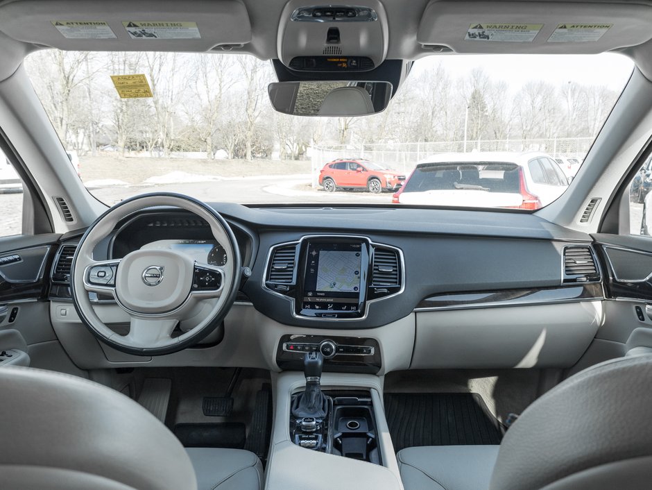 2016 Volvo XC90 AWD T6 Momentum PLUS  SAFETY CERTIFIED-24
