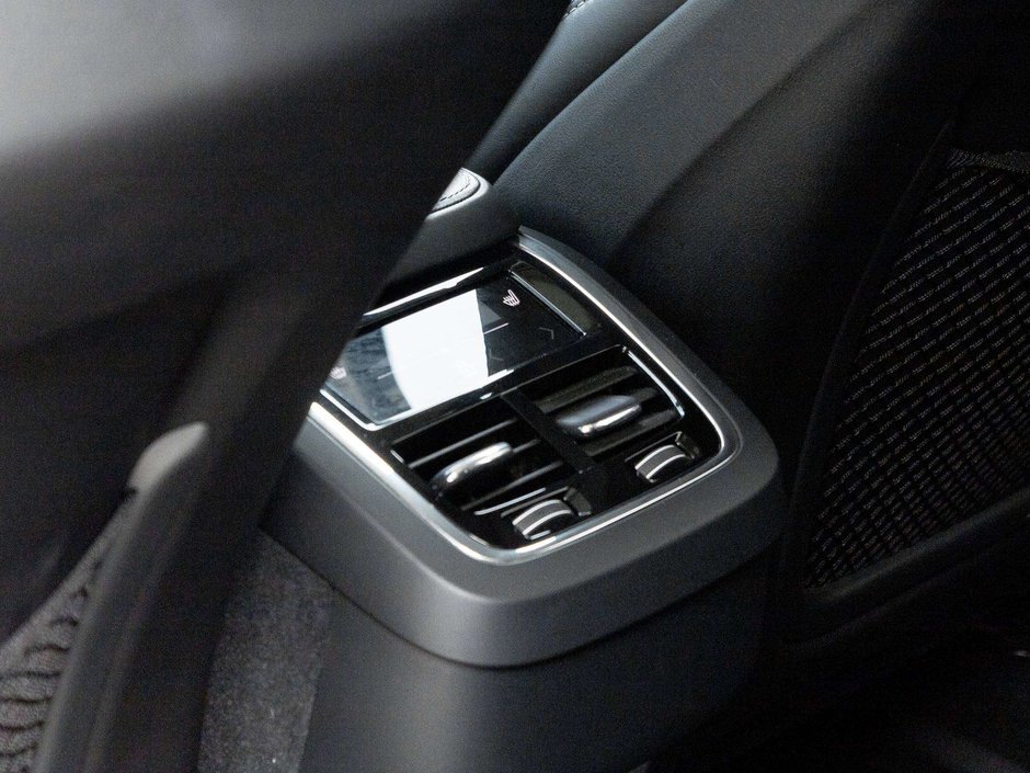 Volvo XC90 Inscription 2018-23