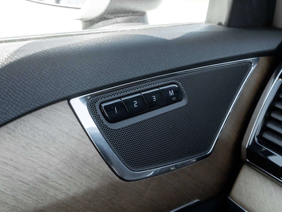 2020 Volvo XC90 MOMENTUM PLUS^Trade In^One Owner^6 Seater-15