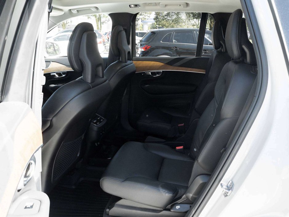 2020 Volvo XC90 MOMENTUM PLUS^Trade In^One Owner^6 Seater-23
