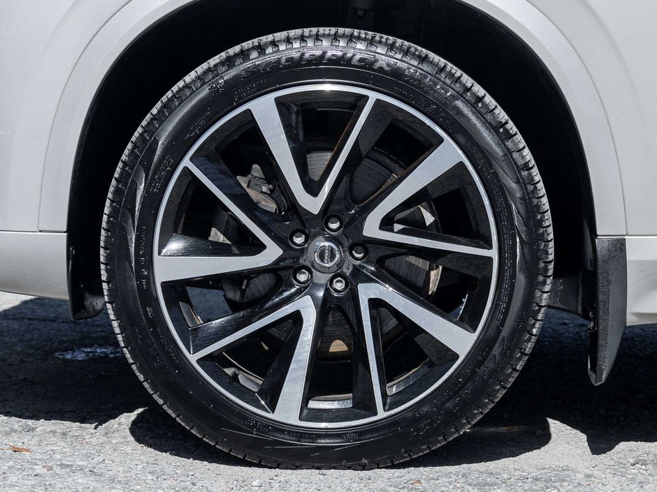 2020 Volvo XC90 MOMENTUM PLUS^Trade In^One Owner^6 Seater-4