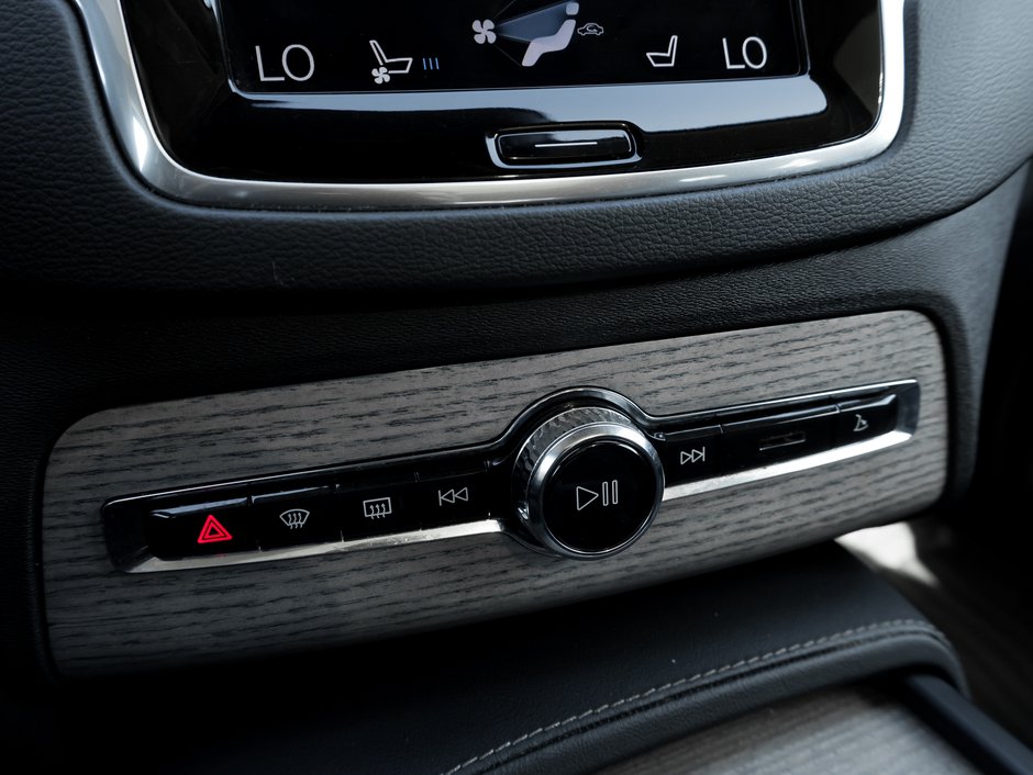 2021 Volvo XC90 T6 AWD Inscription 6-SEATER  SAFETY CERTIFIED-18