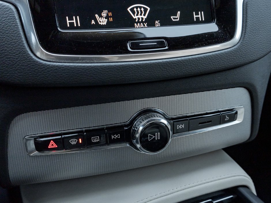 2021 Volvo XC90 T6 AWD R-Design  AIR SUSPENSION  B & WILKINS  CPO-19
